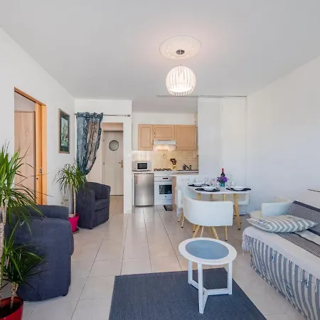 Apartment L'Hippocampe T2 By Interhome Les Sables-dʼOlonne